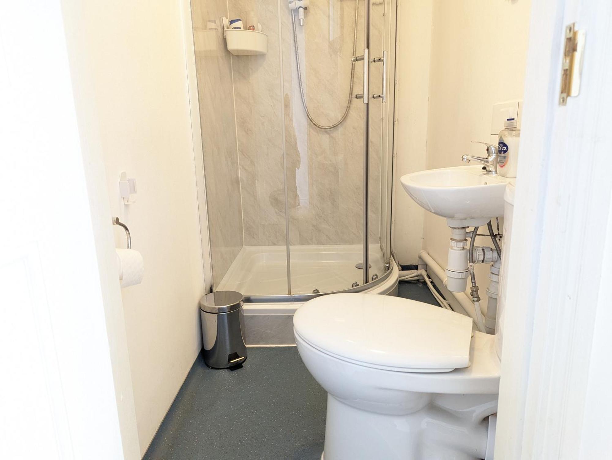 Serene 1 Bedroom Flat In Roath Cardiff Zewnętrze zdjęcie